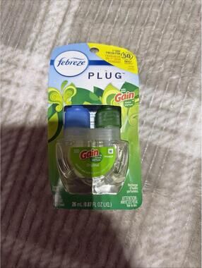 2X Febreze Plug Refill, 0.87 oz, Gain Original Scent 1200 Hours of Freshness NEW